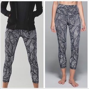 Lululemon Wunder Under Cropped Leggings